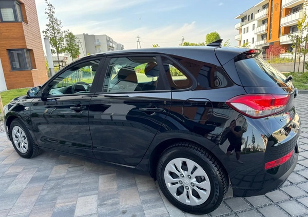 Hyundai I30 cena 54900 przebieg: 67000, rok produkcji 2020 z Gniezno małe 232